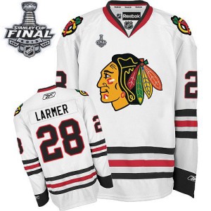 Men's Chicago Blackhawks Steve Larmer Reebok Authentic Away 2015 Stanley Cup Patch Jersey - White